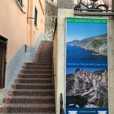 Lucy's Riomaggiore