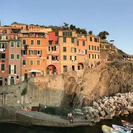 Lucy's Riomaggiore